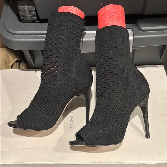 Zara Black fabric sock booties Peep Toe Heels sz 35 - Picture 2 of 5